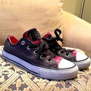 Chuck Taylor All Stars With Cozy Fleece Lining